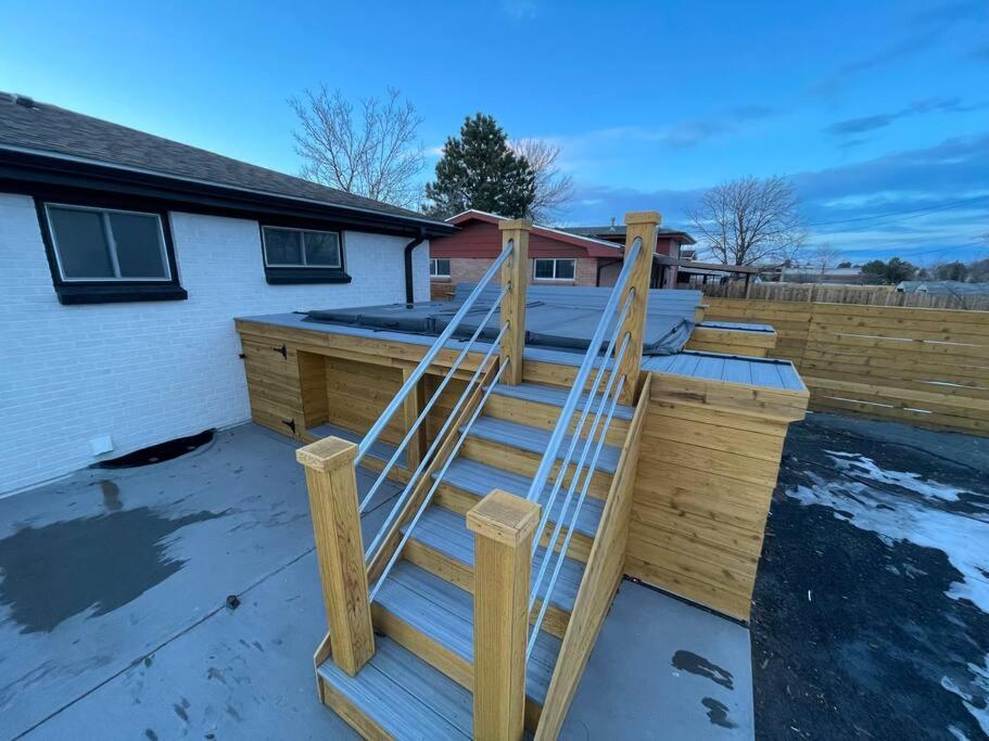 Villa Sleeps 16 - 15 Min/Downtown, 10 Min/Medical Center Aurora Exterior foto