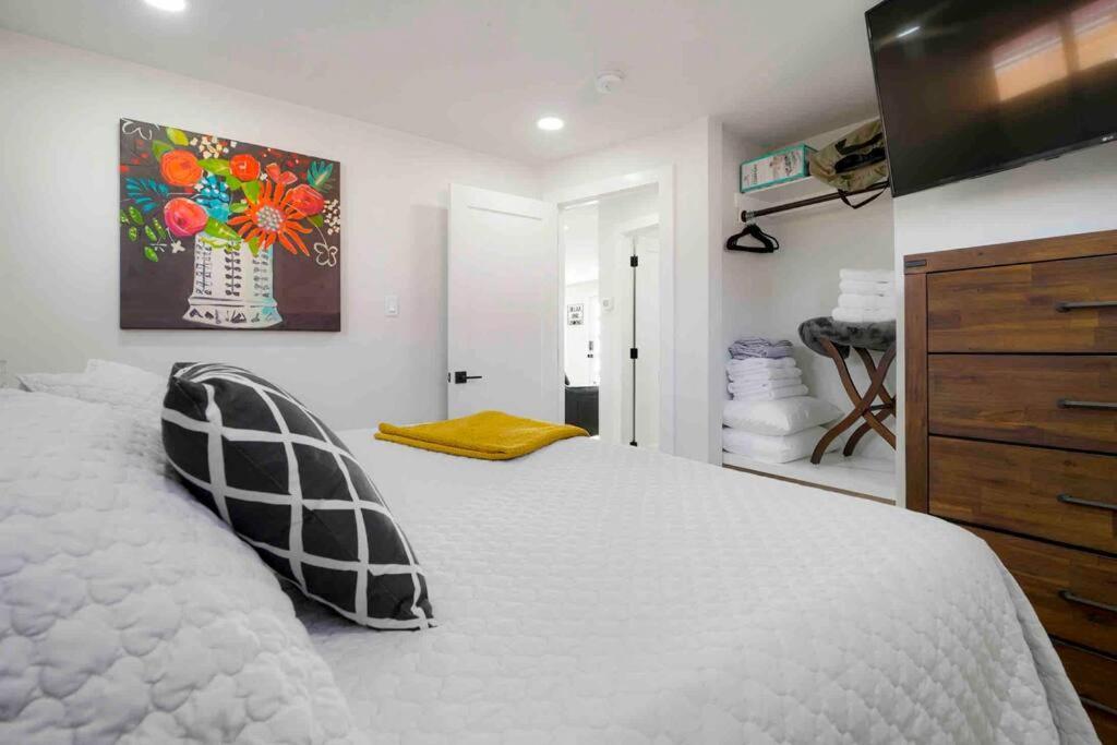 Villa Sleeps 16 - 15 Min/Downtown, 10 Min/Medical Center Aurora Exterior foto